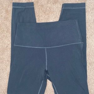 lululemon align 25” size 6 leggings!